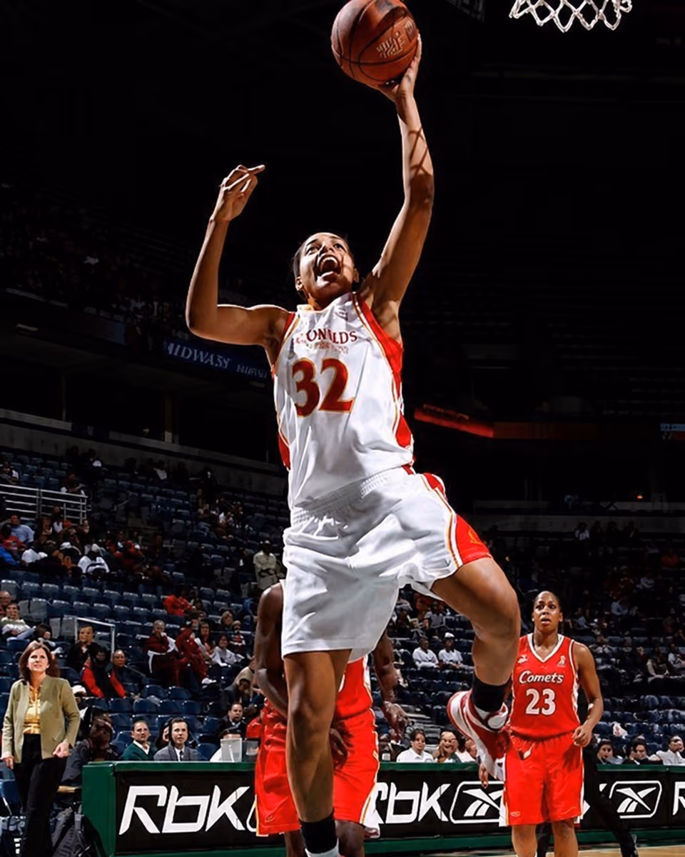 Alyssia Lyssi Brewer rises for a layup at the McDonald’s All-American game